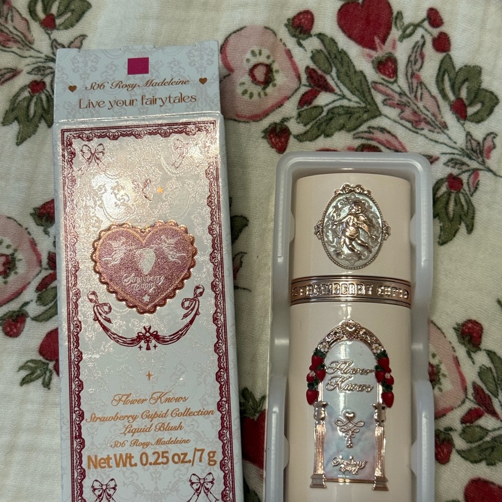 Flower Knows Strawberry Cupid Blush